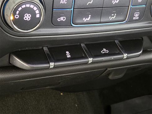 Used 2018 Chevrolet Silverado 1500 W/T image 29