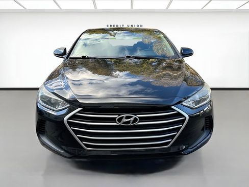 Used 2018 Hyundai Elantra SEL image 2