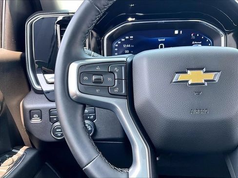 Used 2023 Chevrolet Silverado 1500 LT AWD/4WD image 23