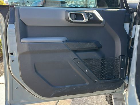 Used 2021 Ford Bronco Big Bend w/ Sasquatch Package image 14