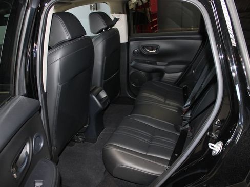 Used 2023 Honda HR-V EX-L image 10