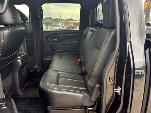 Used 2019 Nissan Titan SL w/ Midnight Edition AWD/4WD image 13