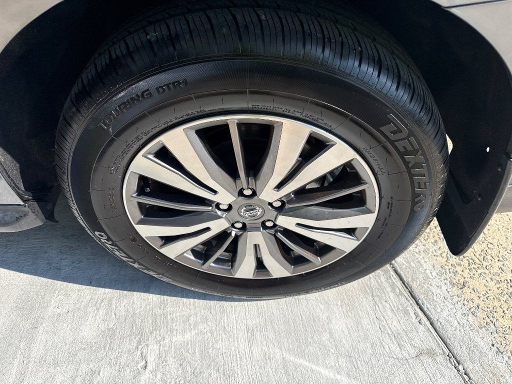 Used 2020 Nissan Pathfinder S FWD image 9