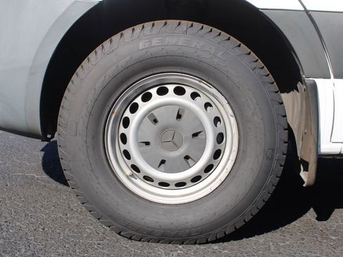 Used 2022 Mercedes-Benz Sprinter 1500 image 22