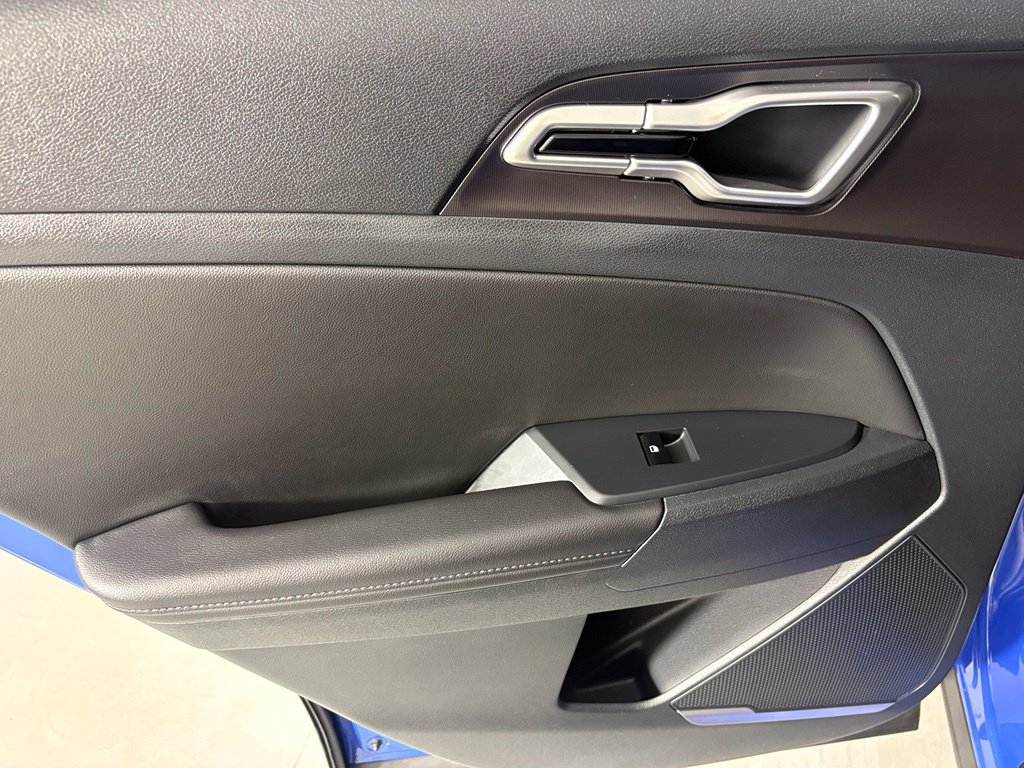 New 2026 Kia Sportage EX FWD image 35