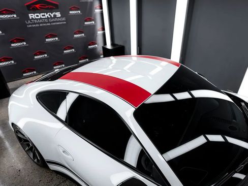 Used 2016 Porsche 911 R image 8