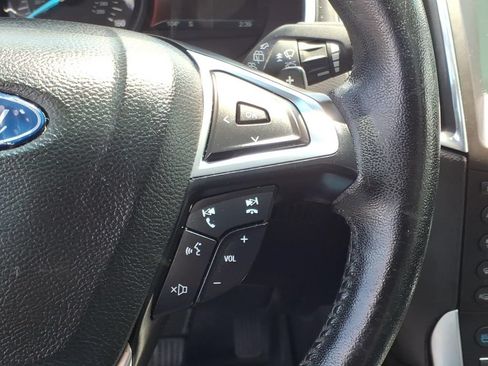 Used 2018 Ford Edge Titanium w/ Equipment Group 301A AWD/4WD image 21