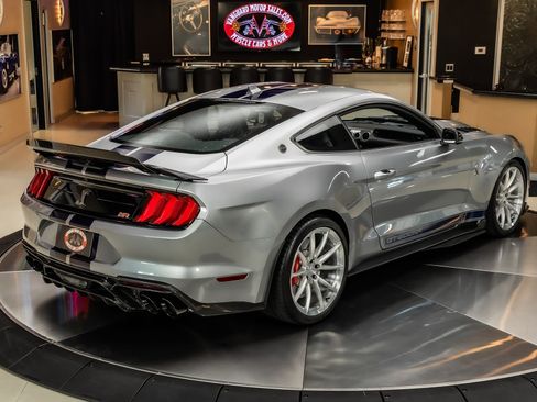 Used 2020 Ford Mustang Shelby GT500 w/ Technology Package RWD image 13