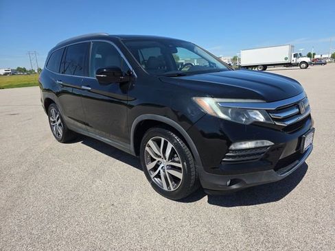 Used 2016 Honda Pilot Touring image 15