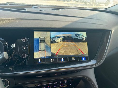 Used 2022 Buick Envision Essence w/ Technology Package I AWD/4WD image 15
