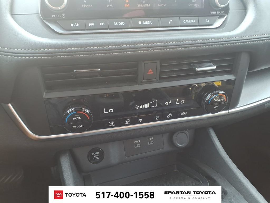 Used 2024 Nissan Rogue SV AWD/4WD image 21