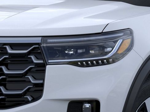 New 2026 Ford Explorer Platinum w/ LUX Leather Package AWD/4WD image 18
