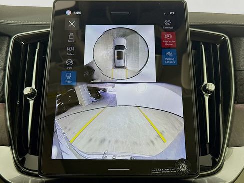 New 2026 Volvo XC90 T8 Ultra w/ Protection Package Premier image 14