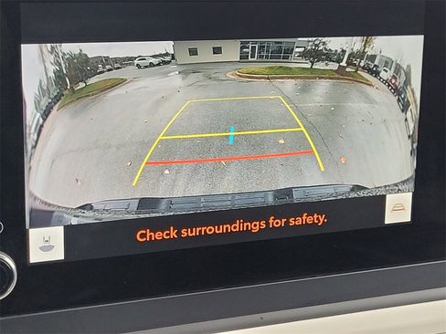 Used 2024 Toyota Tacoma TRD Off-Road image 17