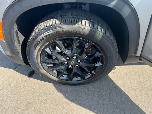 Used 2026 Chevrolet Traverse LT w/ Midnight/Sport Edition AWD/4WD image 29