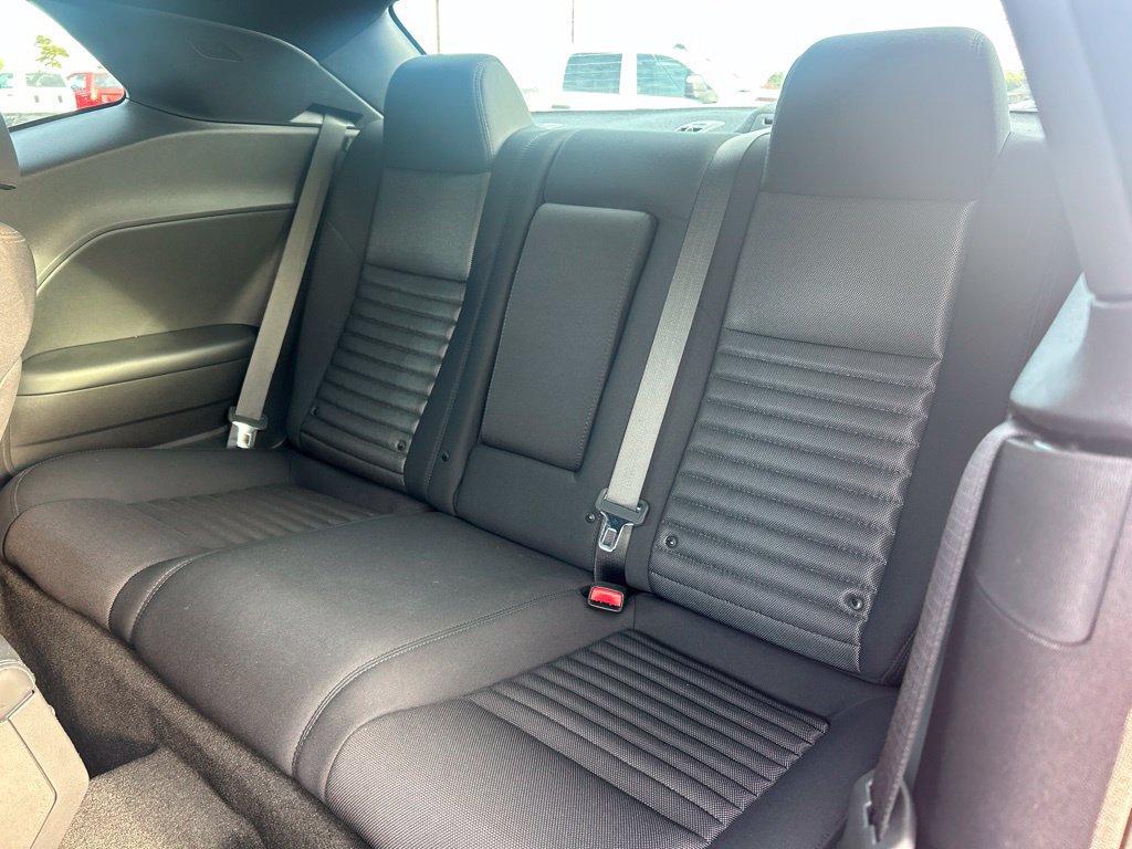Used 2013 Dodge Challenger R/T RWD image 6