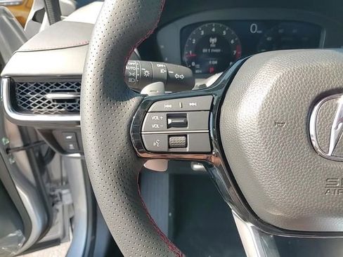 Used 2025 Acura ADX A-Spec image 17