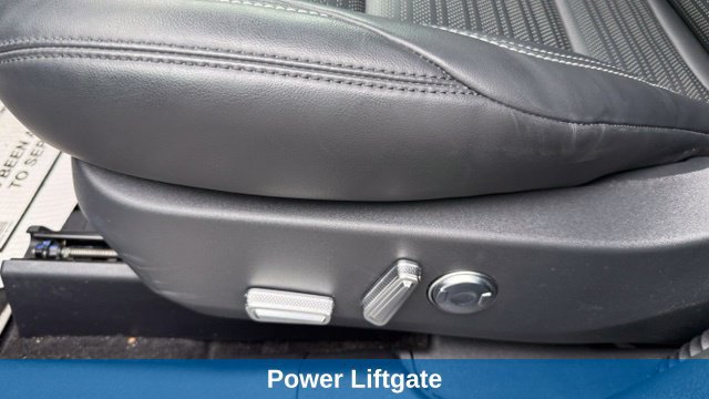 Used 2025 Lincoln Nautilus Reserve AWD/4WD image 13
