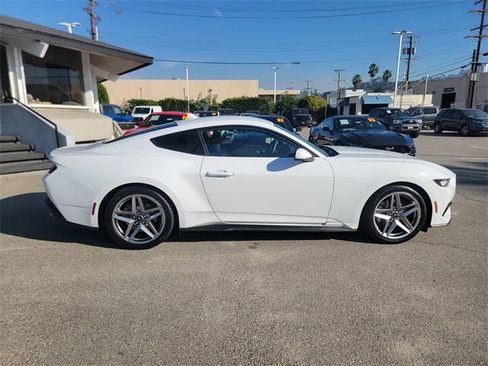 Certified 2024 Ford Mustang Coupe image 3