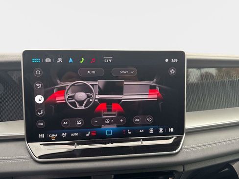 New 2025 Volkswagen Tiguan SE image 26