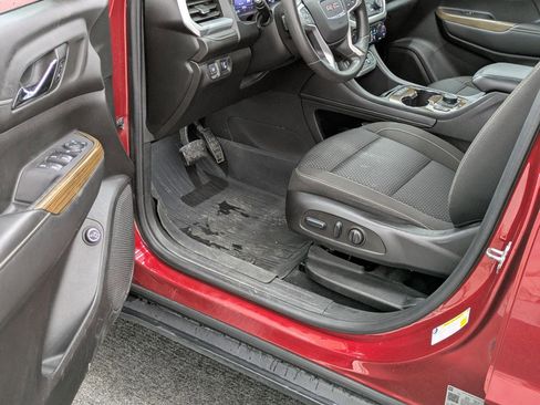 Used 2022 GMC Acadia SLE w/ Driver Convenience Package image 25