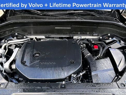 Certified 2025 Volvo XC90 B6 Plus image 12