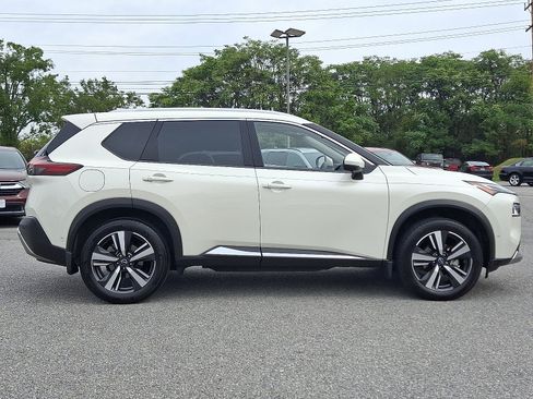 Used 2022 Nissan Rogue Platinum w/ Head-Up Display Package image 7