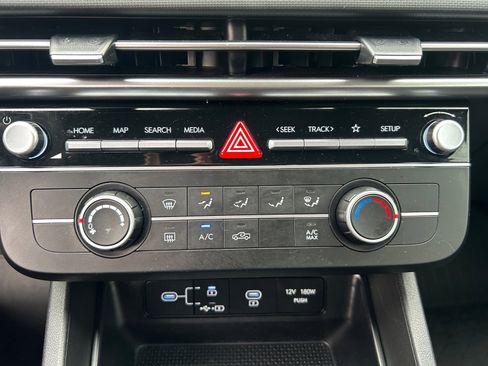 Used 2025 Hyundai Santa Cruz SE image 21