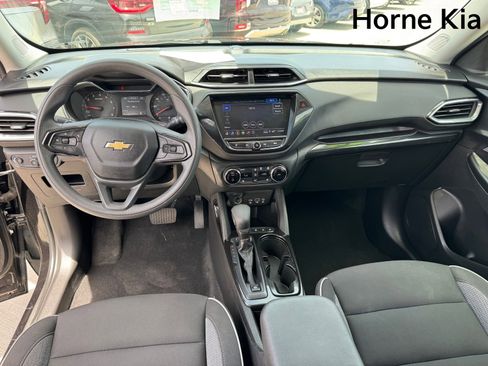 Used 2023 Chevrolet TrailBlazer LT w/ Convenience Package FWD image 14