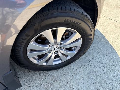 Used 2016 Honda Odyssey EX image 16