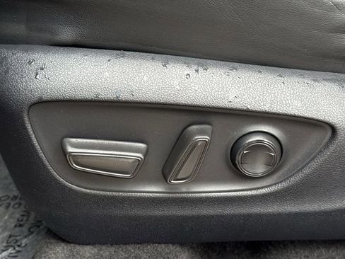 Used 2024 Toyota RAV4 XLE Premium FWD image 28