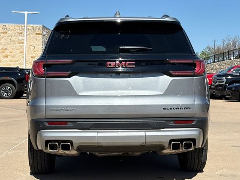 Used 2025 GMC Acadia Elevation image 7