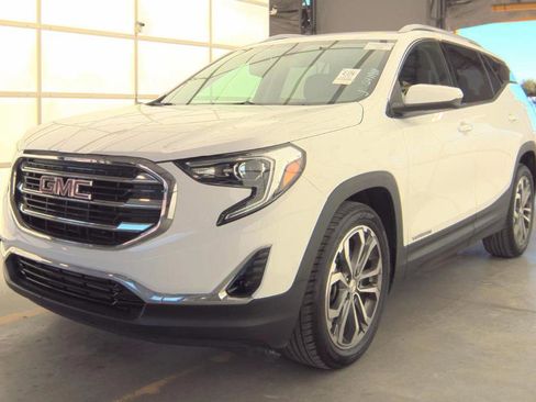 Used 2019 GMC Terrain SLT image 1