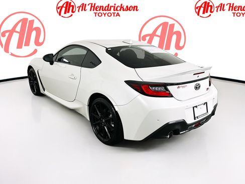 Used 2025 Toyota GR86 Premium RWD image 5