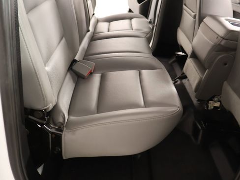 Used 2019 Chevrolet Silverado 2500 W/T RWD image 11