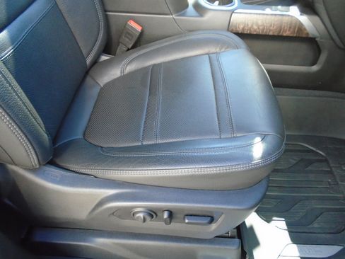 Used 2019 GMC Sierra 1500 Denali w/ Technology Package image 35