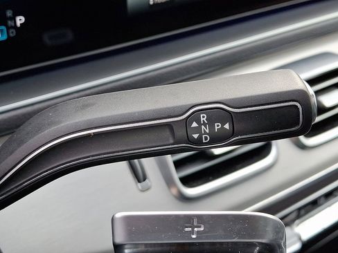 Used 2024 Mercedes-Benz GLE 450e 4MATIC image 16