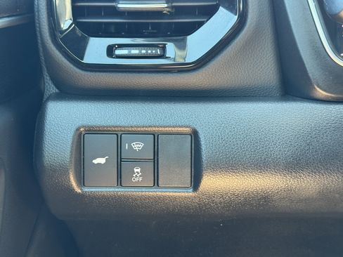 Certified 2025 Honda Pilot Black Edition image 25