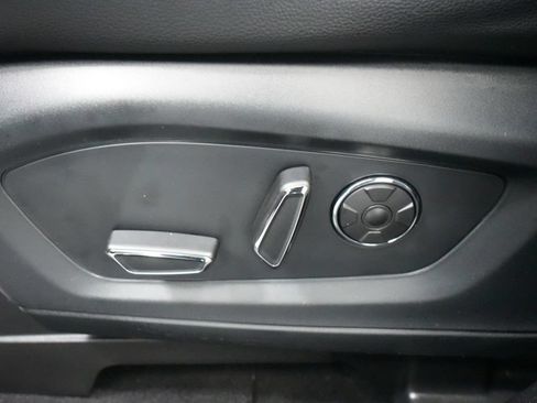 Used 2020 Ford Explorer ST w/ ST High-Performance Pack AWD/4WD image 18
