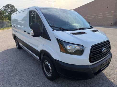 Used 2019 Ford Transit 150 130 Low Roof RWD image 3