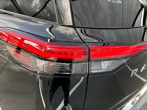 New 2026 Nissan Pathfinder SL FWD image 14