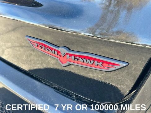 Used 2024 Jeep Compass Trailhawk AWD/4WD image 9