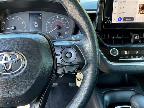 Used 2024 Toyota Corolla LE image 14