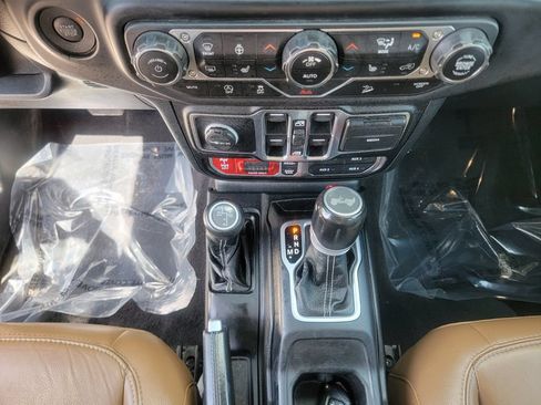 Used 2021 Jeep Wrangler Unlimited Rubicon AWD/4WD image 20