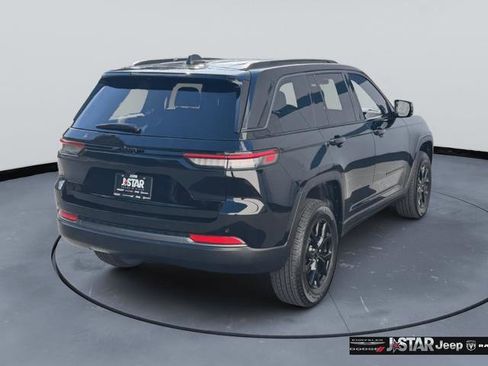New 2026 Jeep Grand Cherokee Altitude RWD image 5