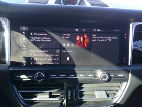 Used 2020 Porsche Macan S image 65