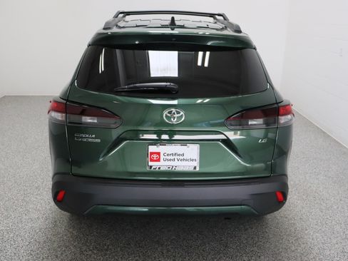 Certified 2026 Toyota Corolla Cross LE FWD image 8