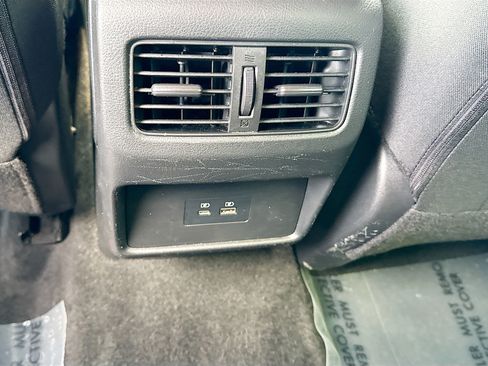 Used 2023 Nissan Rogue SV FWD image 19