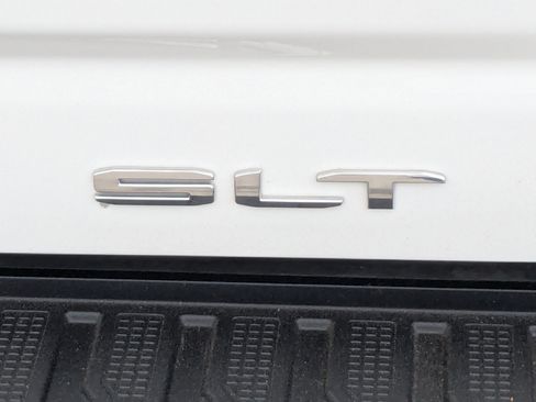 Used 2023 GMC Sierra 2500 SLT AWD/4WD image 13