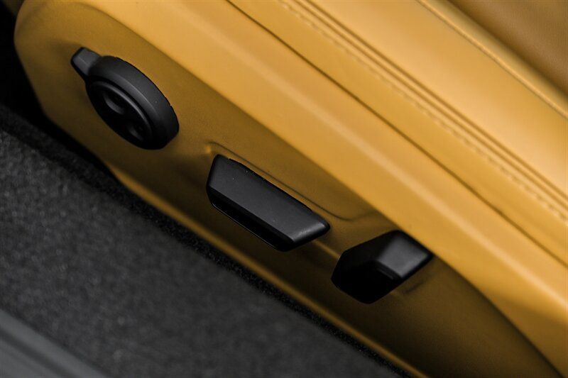 Used 2024 Lamborghini Revuelto AWD/4WD image 67